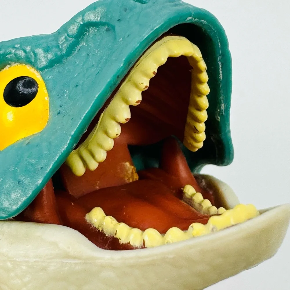 Jurassic World Snap Squad Attitudes Velociraptor Action Figure Toy 2019